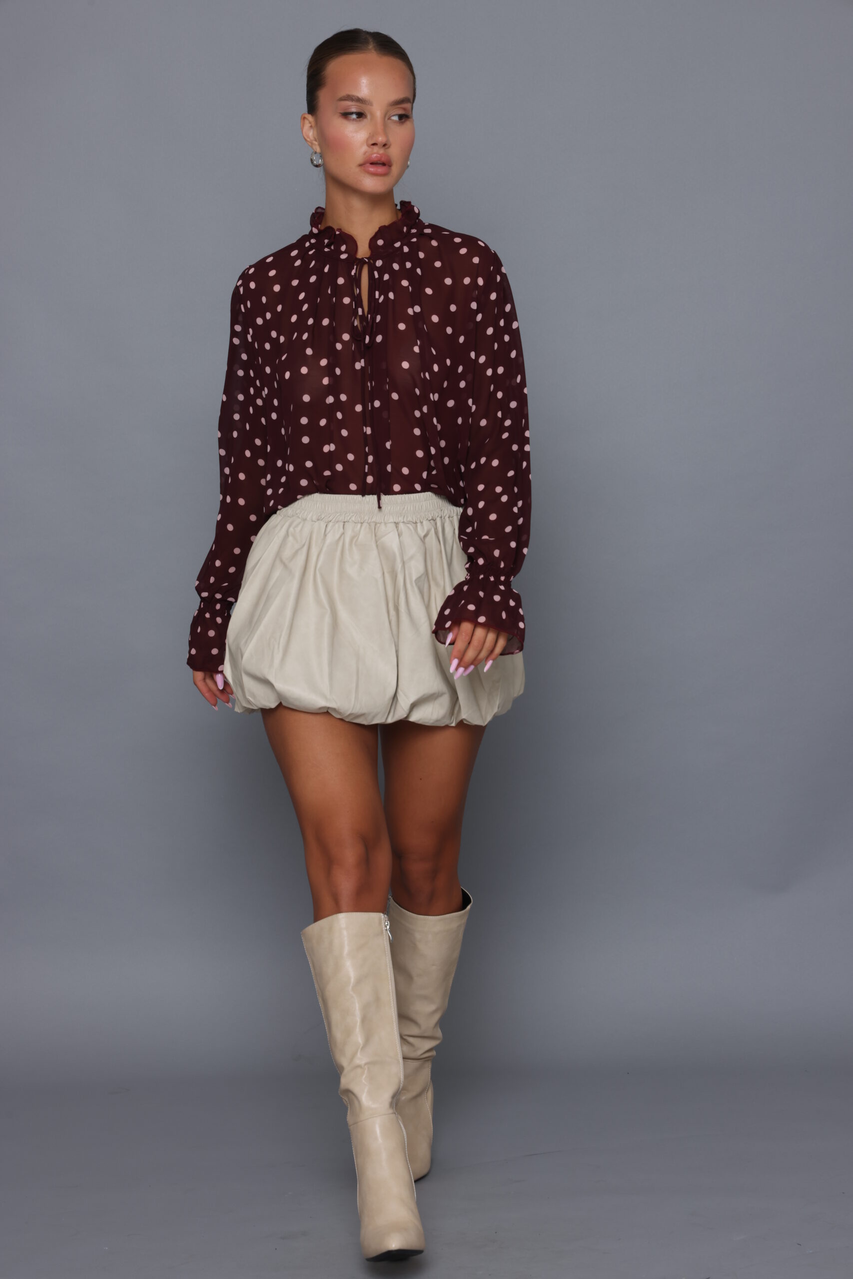 חצאית בלון דמוי עור בז – תמונה 3