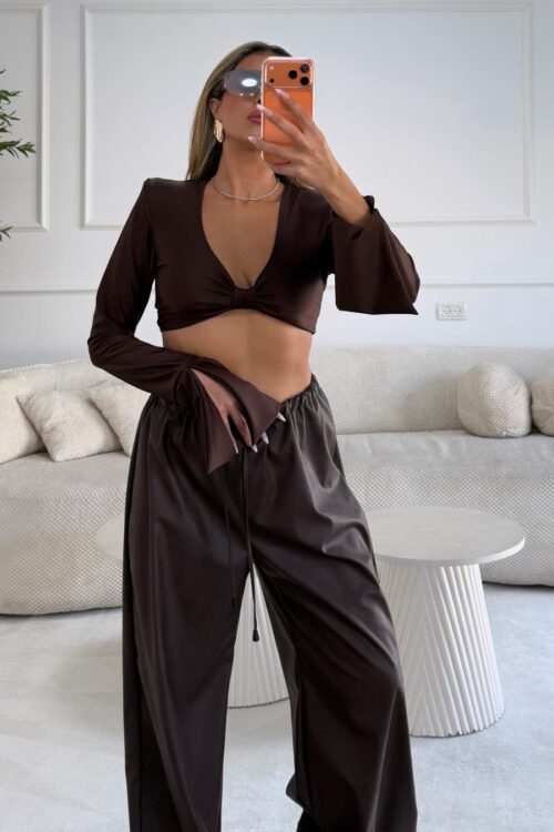 חולצת וניליה חומה