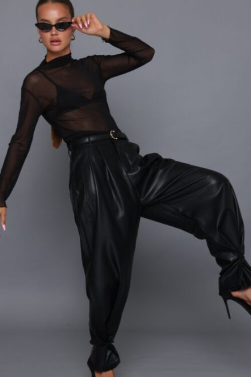 מכנס פניני דמוי עור שחור