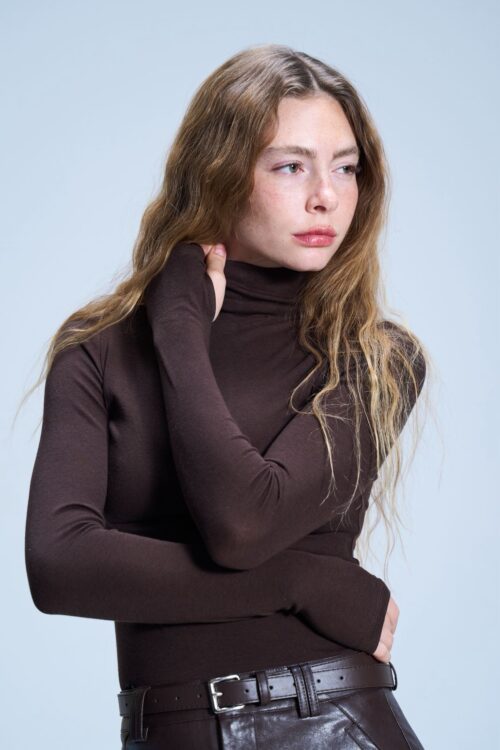 חולצת טוני גולף חום