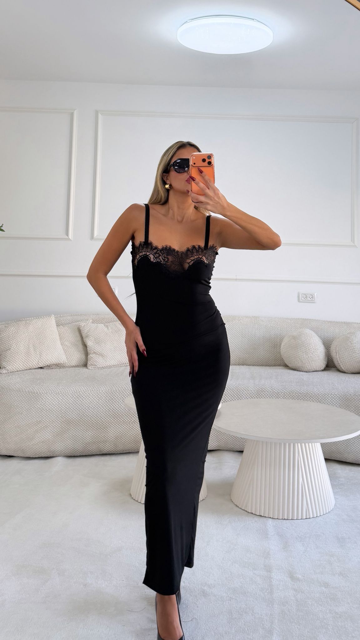 שמלת טורו שחורה – תמונה 4