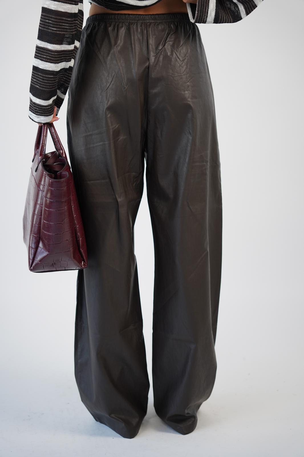 מכנס שיין דמוי עור חום – תמונה 4