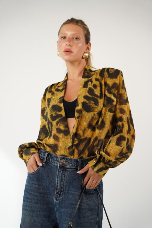 חולצת איזבלה מנומרת