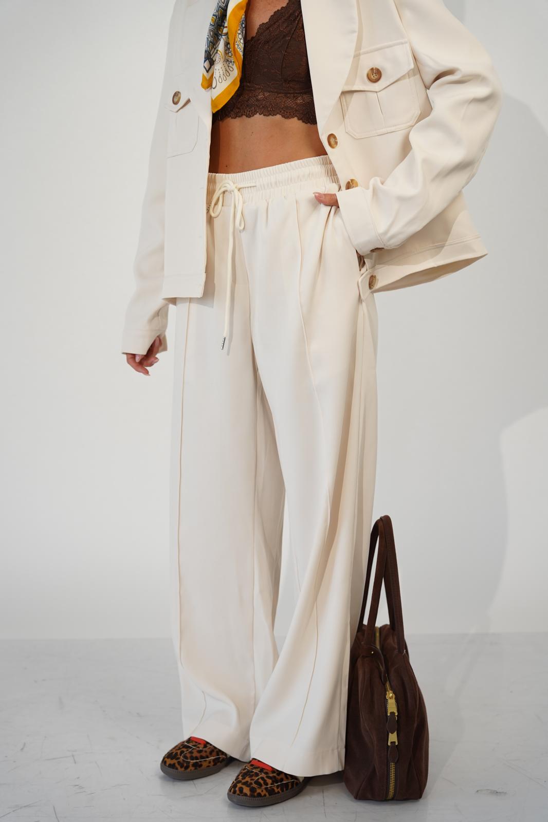 חליפת ליאור שמנת – תמונה 2