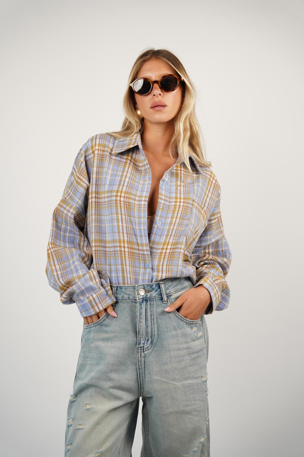 חולצת אנה משובץ תכלת – תמונה 4