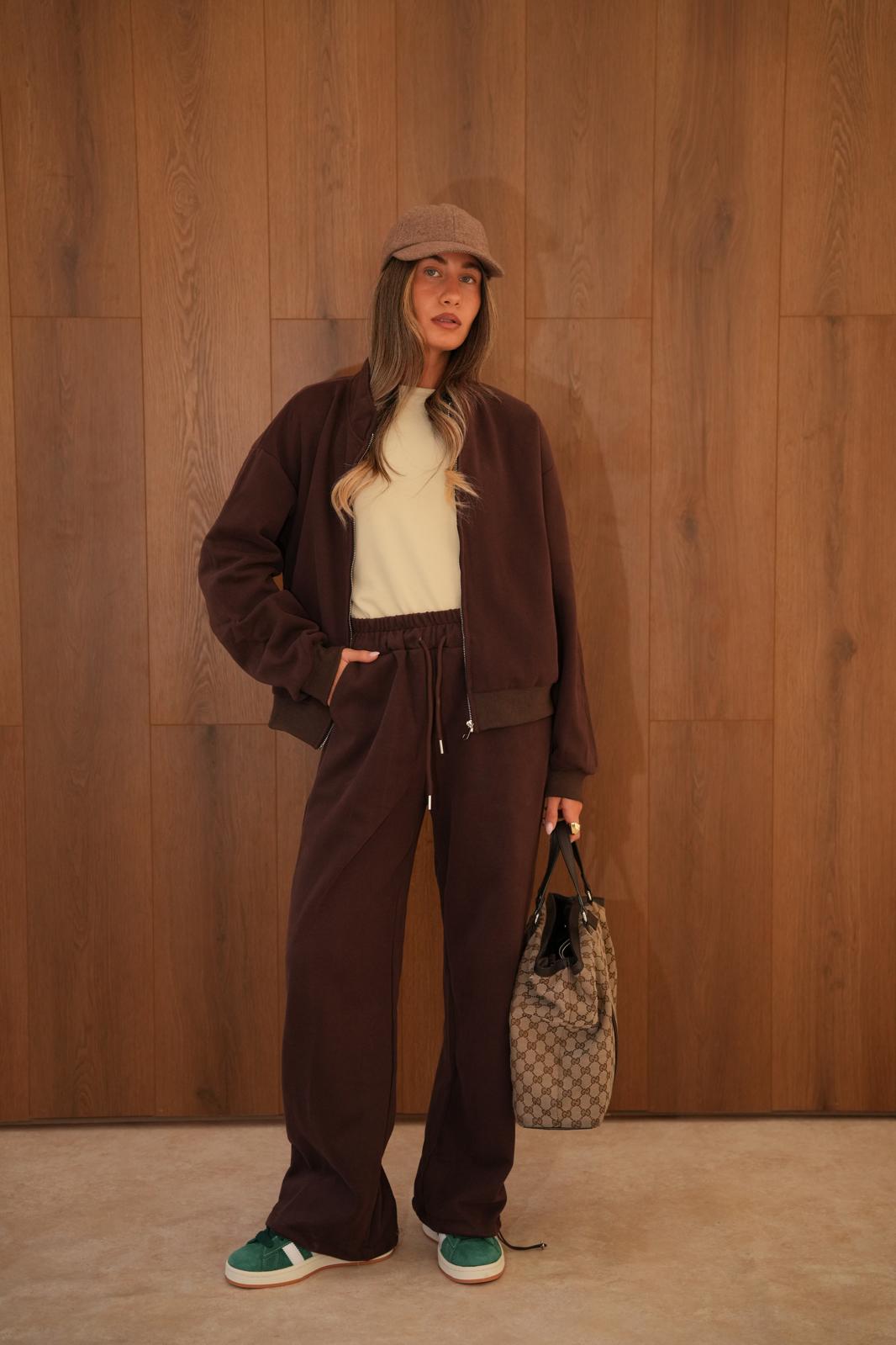 חליפת סטיבן פוטר חומה – תמונה 5