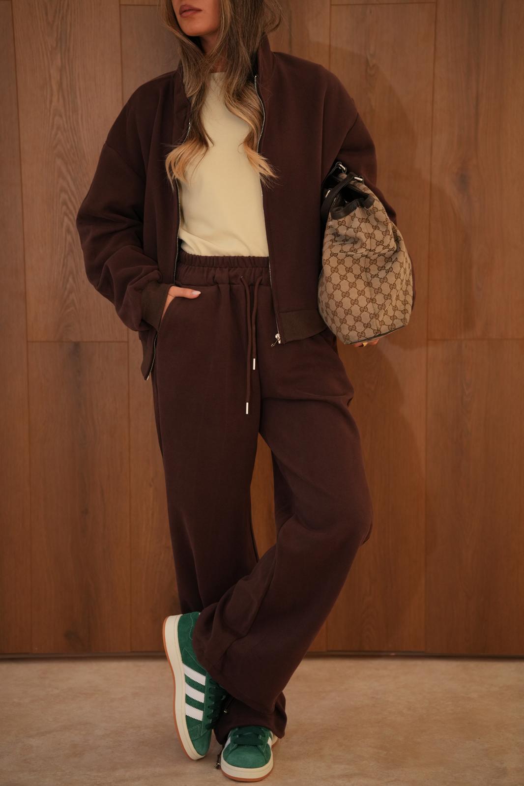 חליפת סטיבן פוטר חומה – תמונה 4