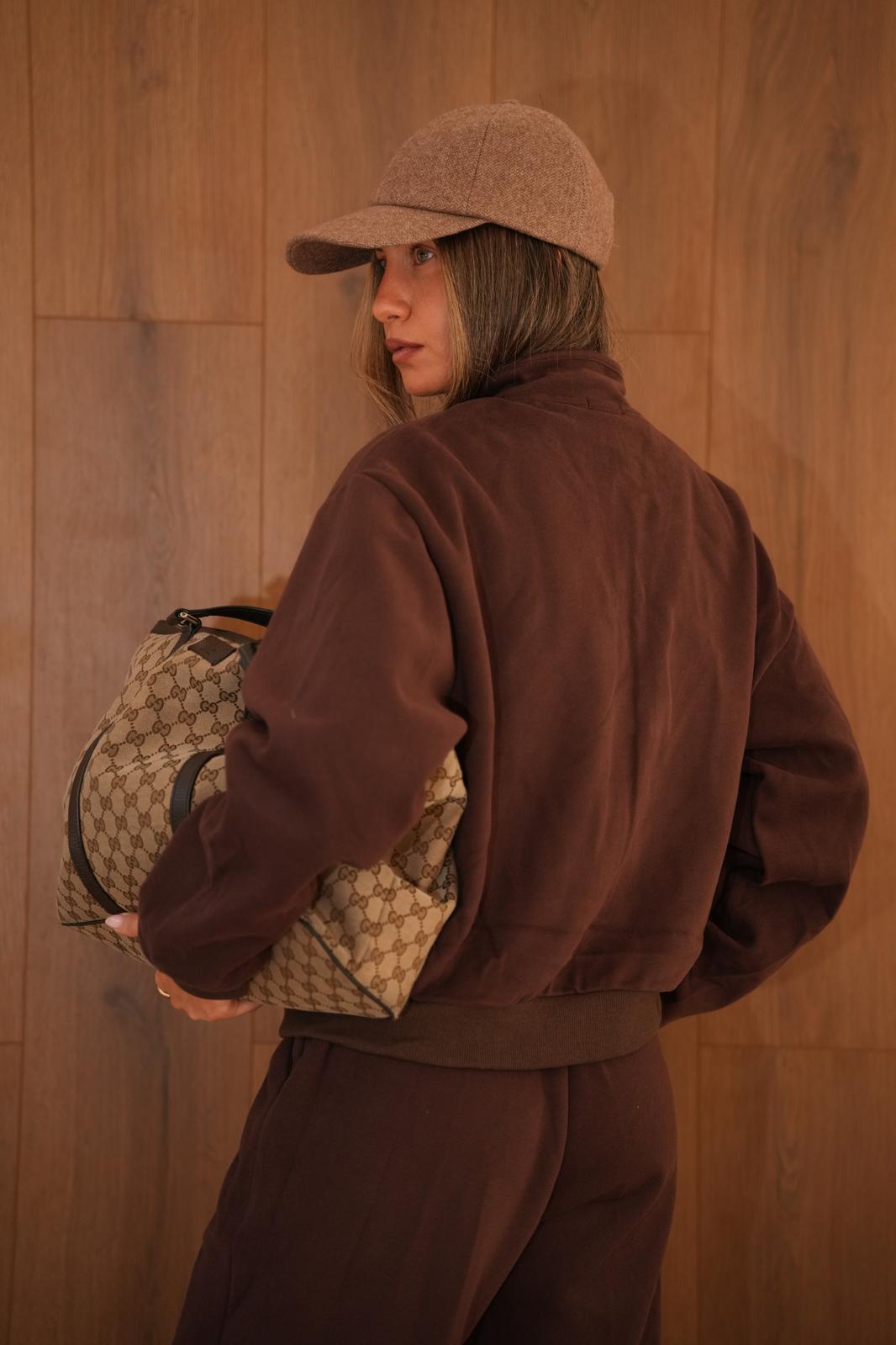 חליפת סטיבן פוטר חומה – תמונה 2