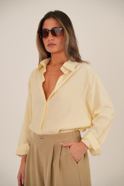 חולצת בלוז צהובה