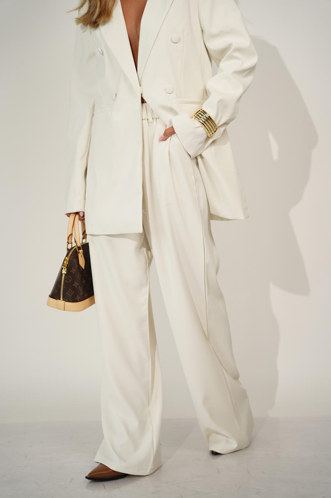 חליפת קיילי שמנת – תמונה 3