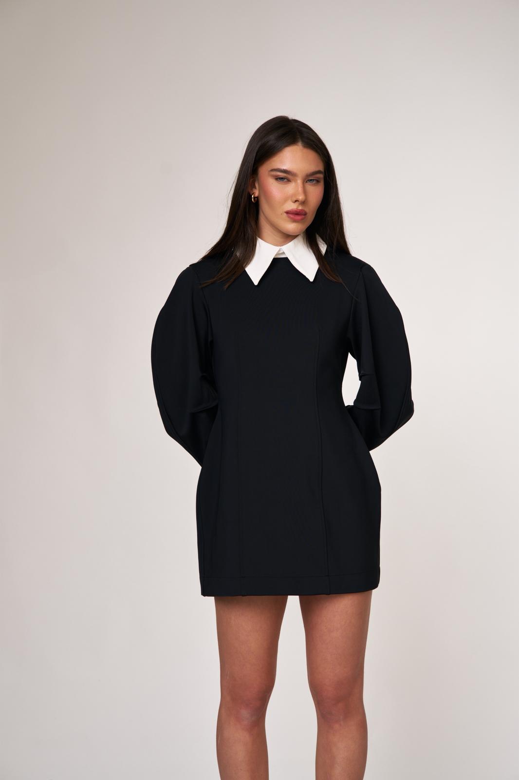 שמלת מייגן צווארון שחורה – תמונה 2