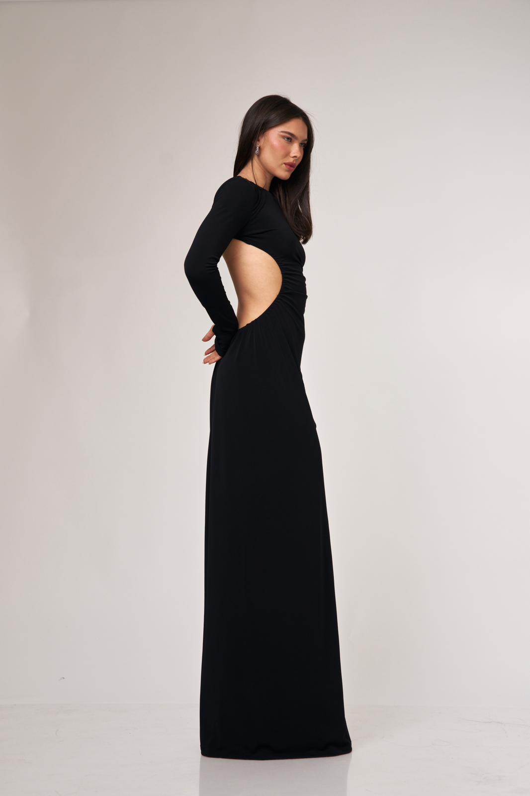 שמלת נורדו שחורה – תמונה 4