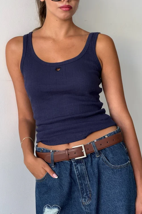 גופיית אלבי כחולה